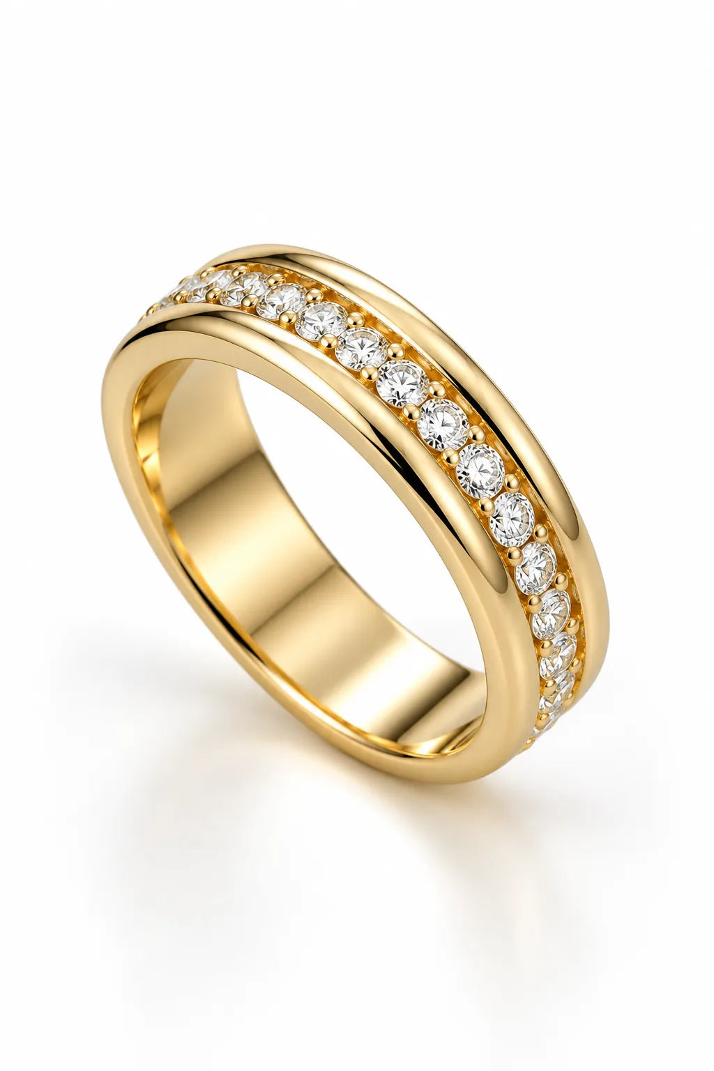 Klassischer Ring in Gold mit ZIrkonia