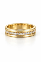 Klassischer Ring in Gold mit ZIrkonia