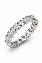 Eternity Ring in Silber mit weißen Zirkonia Steinen
