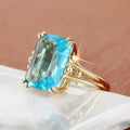 Hellblauer Zirkonia Gold
