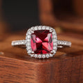 Damen Ring mit rotem Zirkonia | Versilberter Modeschmuck